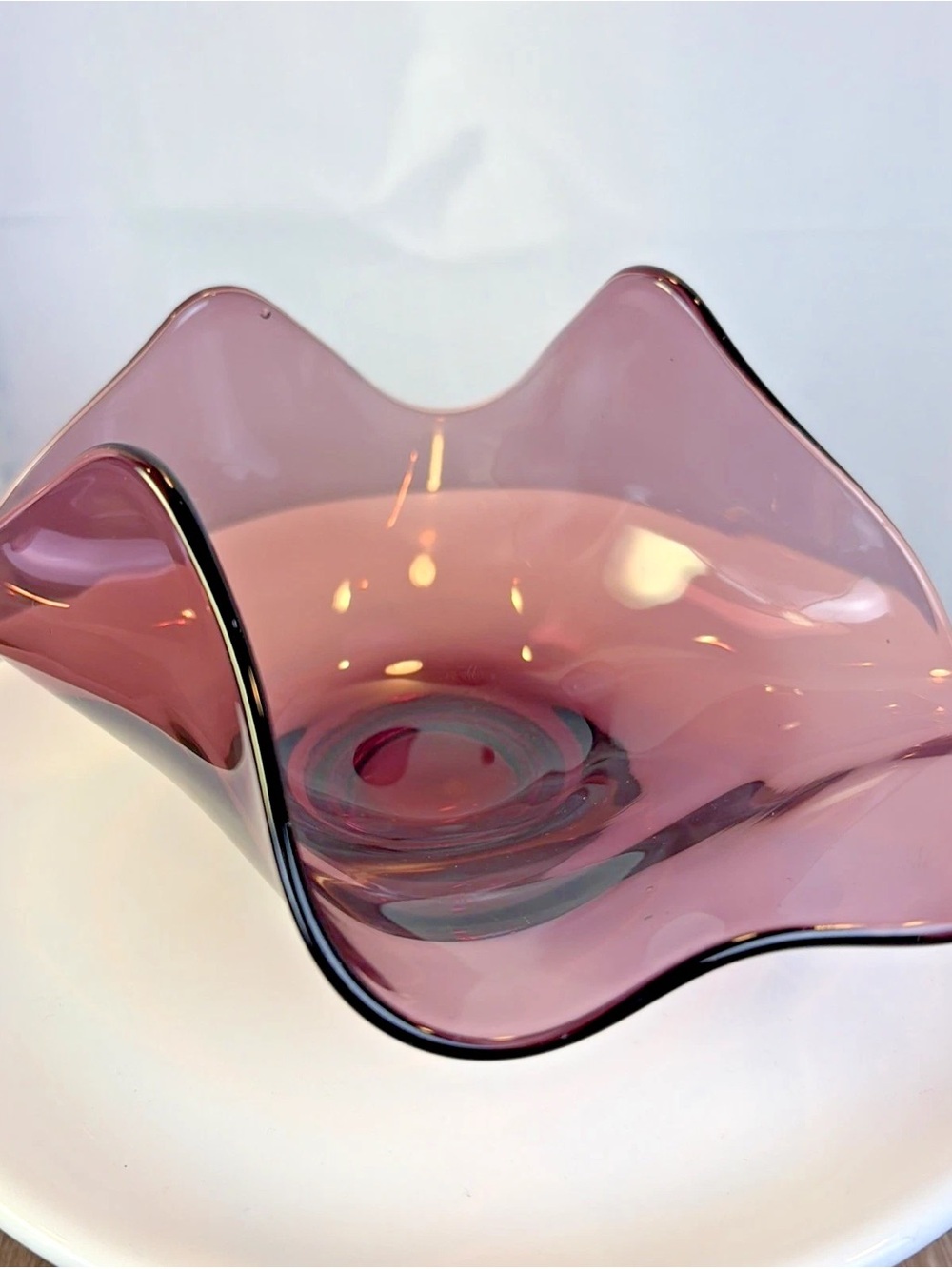 Vintage MCM Amethyst Purple Glass Swirl Handkerchief Bowl Fluted Folded Edges